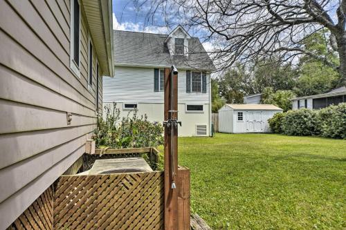 Charming Charleston Cottage 2 Mi To Folly Beach!