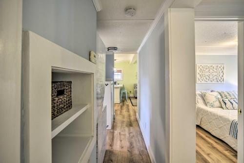 Charming Charleston Cottage 2 Mi To Folly Beach!