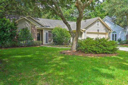Modern Retreat 4 Mi To Isle Of Palms Beach!