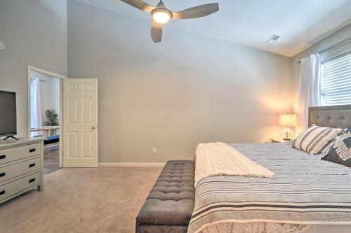 Modern Retreat 4 Mi To Isle Of Palms Beach!