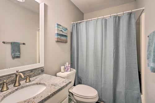 Modern Retreat 4 Mi To Isle Of Palms Beach!