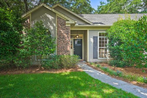 Modern Retreat 4 Mi To Isle Of Palms Beach!