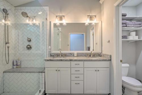 Modern Retreat 4 Mi To Isle Of Palms Beach!