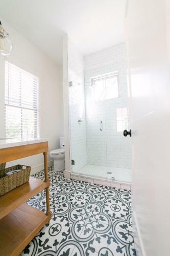 Guesthouse Charleston West 242 C