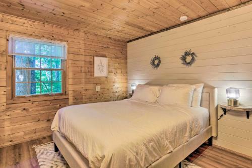 Pickens Cabin With Spacious Kitchen And Dining Area!