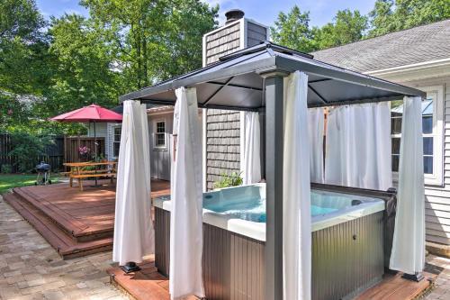 Lovely Mtn Cottage With Hot Tub, Bbq And Fire Pit!