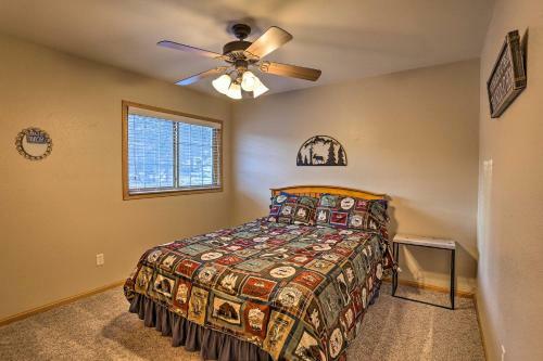 Spacious Retreat With Hot Tub 15 Mi To Mt Rushmore!