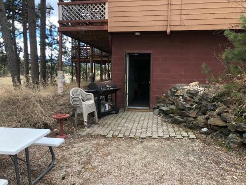 Black Hills Cabins & Motel At Quail's Crossing