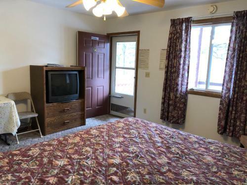 Black Hills Cabins & Motel At Quail's Crossing