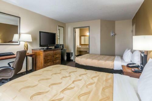 Motel Americas Best Value Inn Shawnee