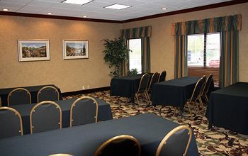 Posada Holiday Inn Express & Suites Troy