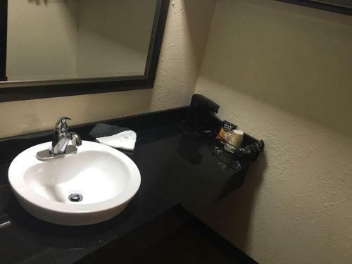 Hotel America's Best Inn Troy