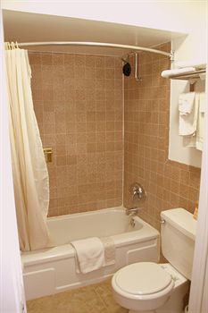 Motel Executive Inn & Suites