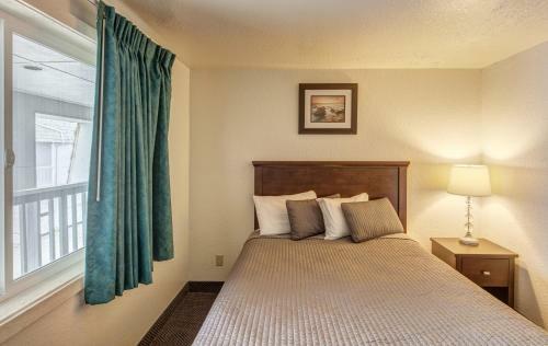 Hotel Surfside Resort
