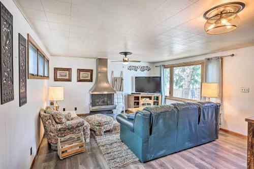Quaint Central Spearfish Home With Deck And Yard!