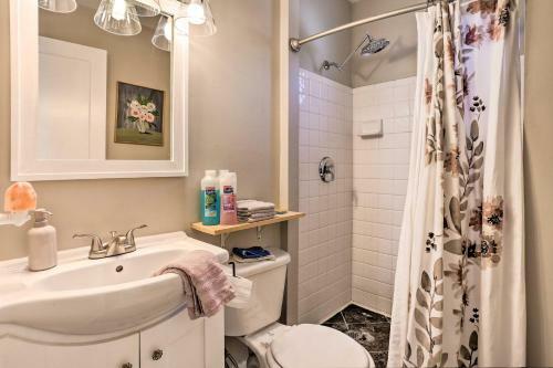 Cozy Rapid City Escape With Outdoor Fire Pit!