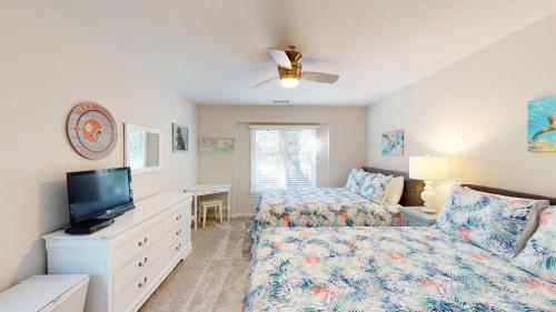 7611 Huntington Villas