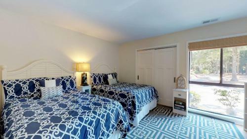 299 Turnberry Village