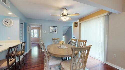 243 Turnberry Village