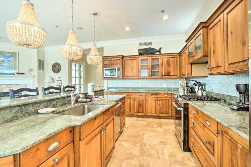 Upscale Beach Escape With Private Pool And Spa!