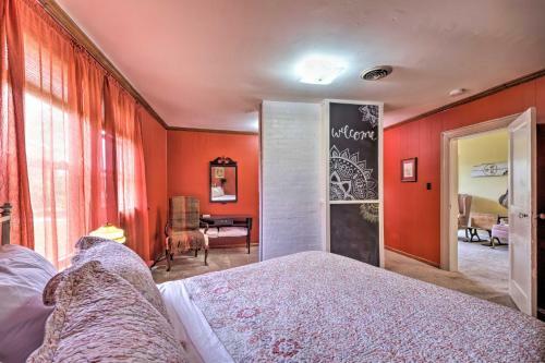 Doctors Inn Historic Country Home With Sunroom!
