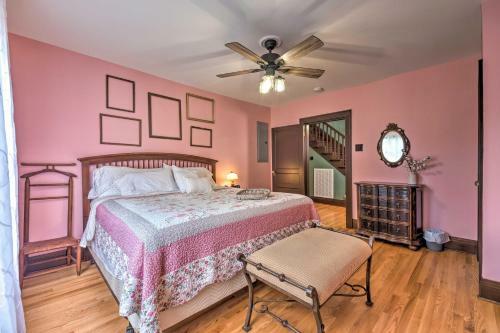 Doctors Inn Historic Country Home With Sunroom!