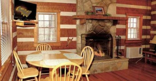 Wildwood Flower Cabin