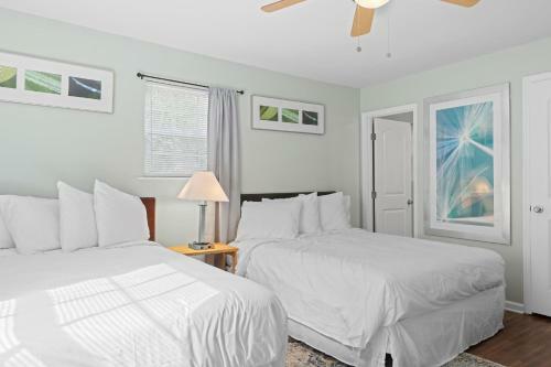 The Ridgeland Trendy Tudor-15 Mins To Downtown