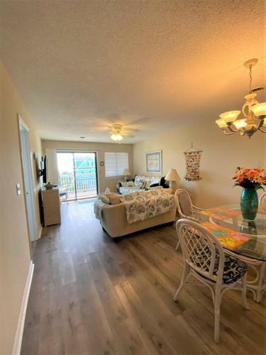 Apartamento Colony IV 301 Condo