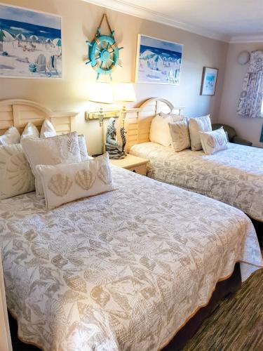 Coral Beach 816
