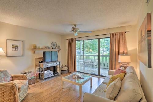 Villa Peaceful Kingston Resrort Escape With Lake Views!