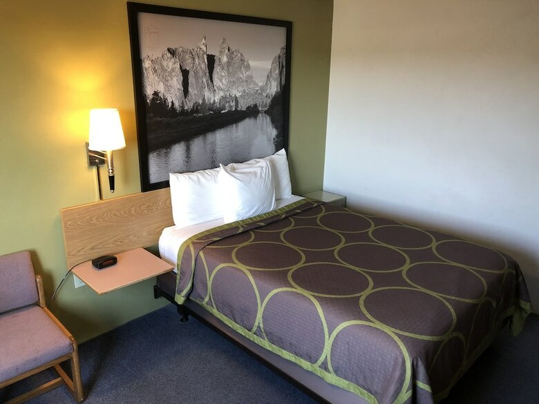 Hotel Super 8 Redmond