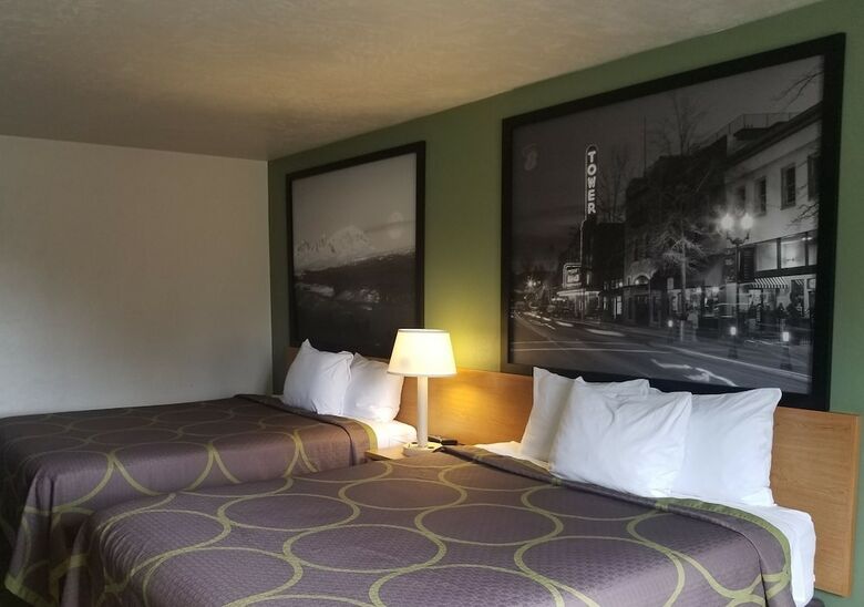 Hotel Super 8 Redmond