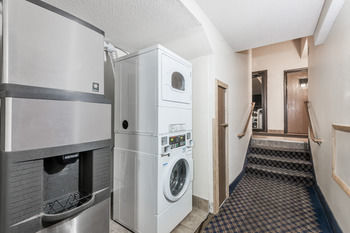 Hotel America's Best Value Inn & Suites Bedford