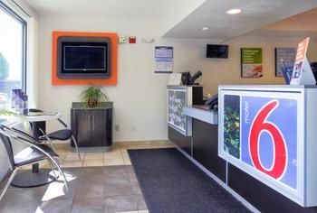 Motel 6 Medford South