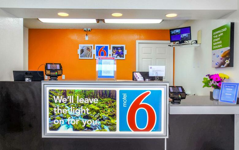 Motel 6 Medford North
