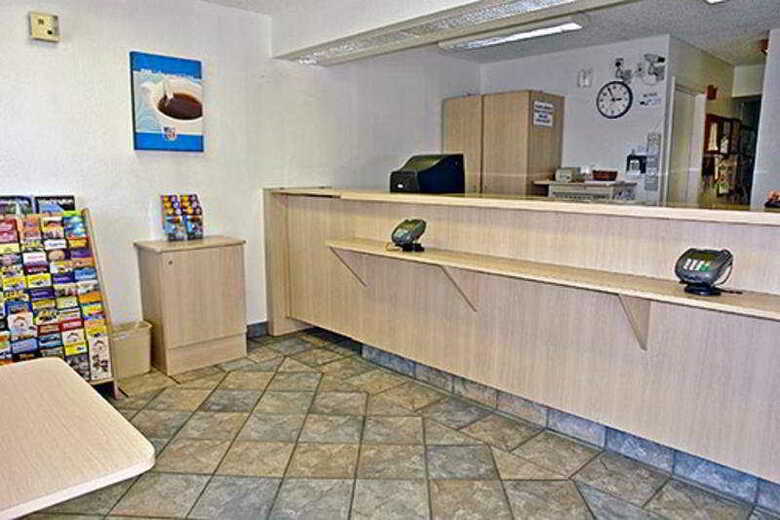 Motel 6 Medford North