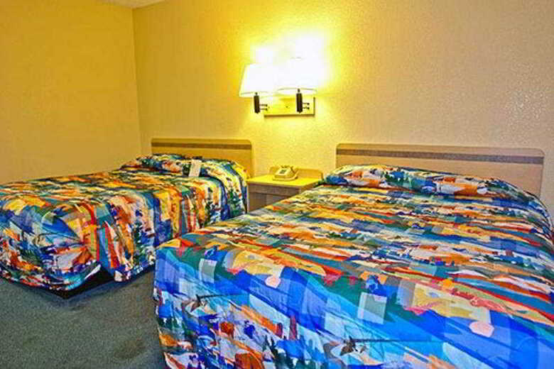 Motel 6 Medford North