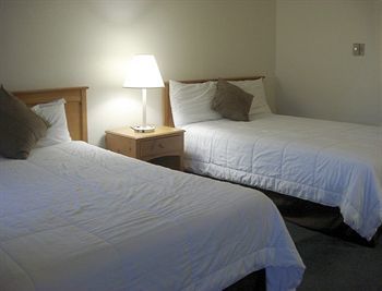 Hotel Rogue Valley Inn