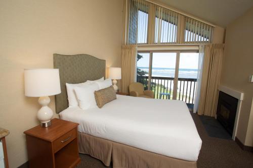 Hotel Schooner's Cove Inn