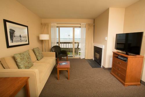 Hotel Schooner's Cove Inn