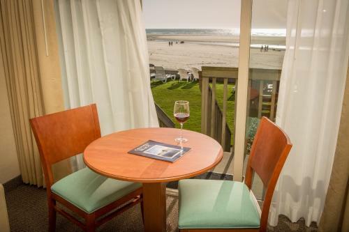 Hotel Schooner's Cove Inn