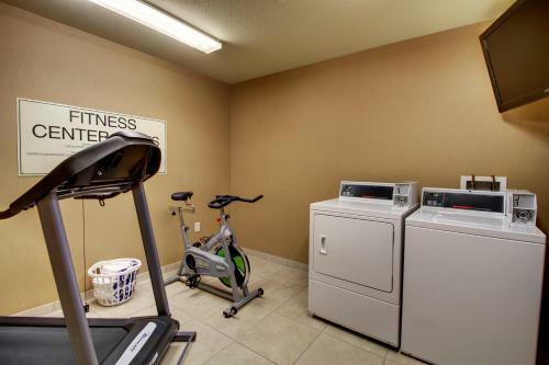 Hotel Cobblestone Inn & Suites Harvey