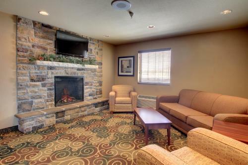 Hotel Cobblestone Inn & Suites Harvey