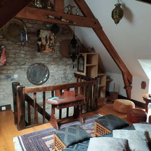 G�te La Rose Des Sables, Aux Portes de L'orient