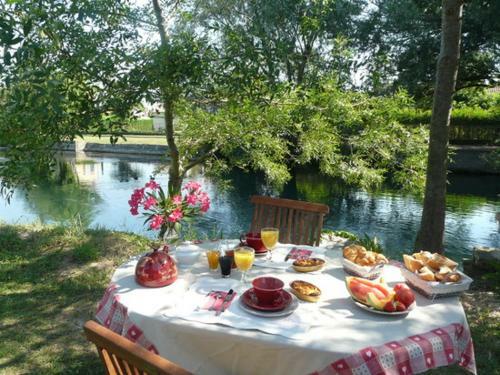 Bed & Breakfast Mas Le Pont Des Aubes