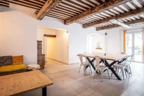 Villa Tout Confort Avec Piscine Priv�e