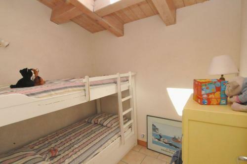 Maison De Village � �tage