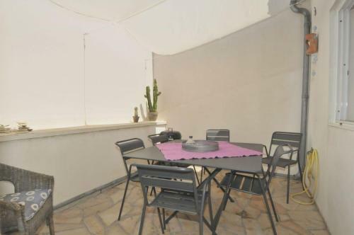 Maison De Village � �tage