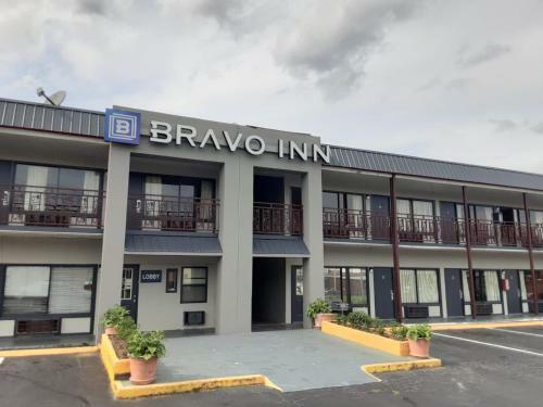 Hotel Bravo Inn